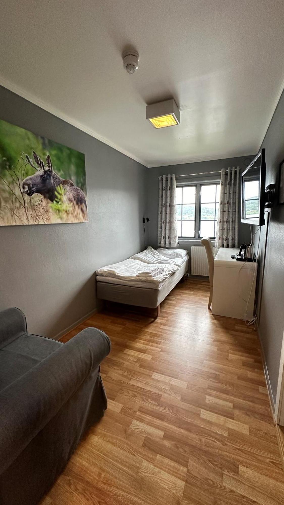 Kroderen Kro & Motel As Hamremoen Εξωτερικό φωτογραφία